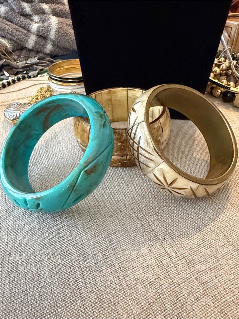 Women’s Turquoise and Cream Carved Bangle Bracelets - Set of 3
